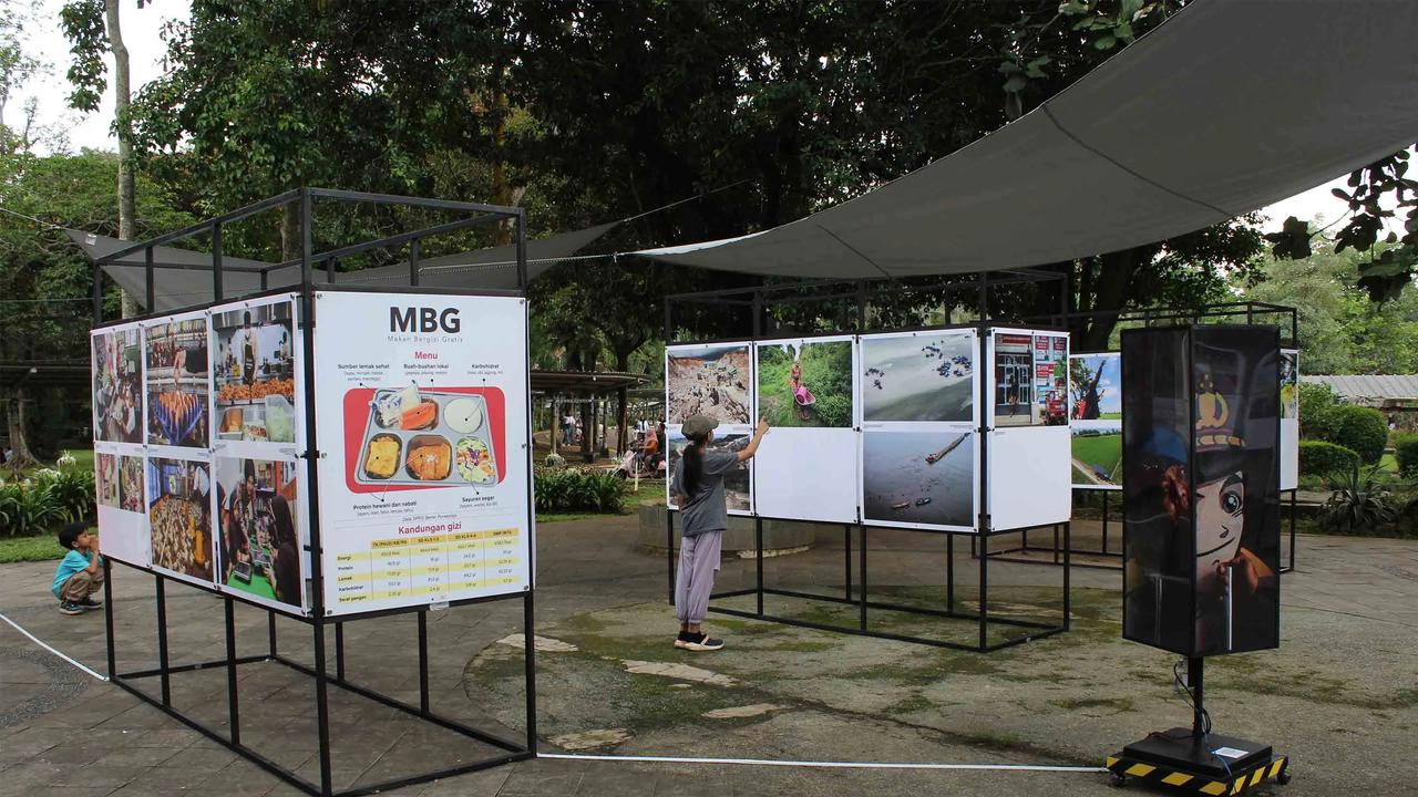 FOTO: Pameran Jurnalistik Haluan Merah di Ruang Publik Ragunan