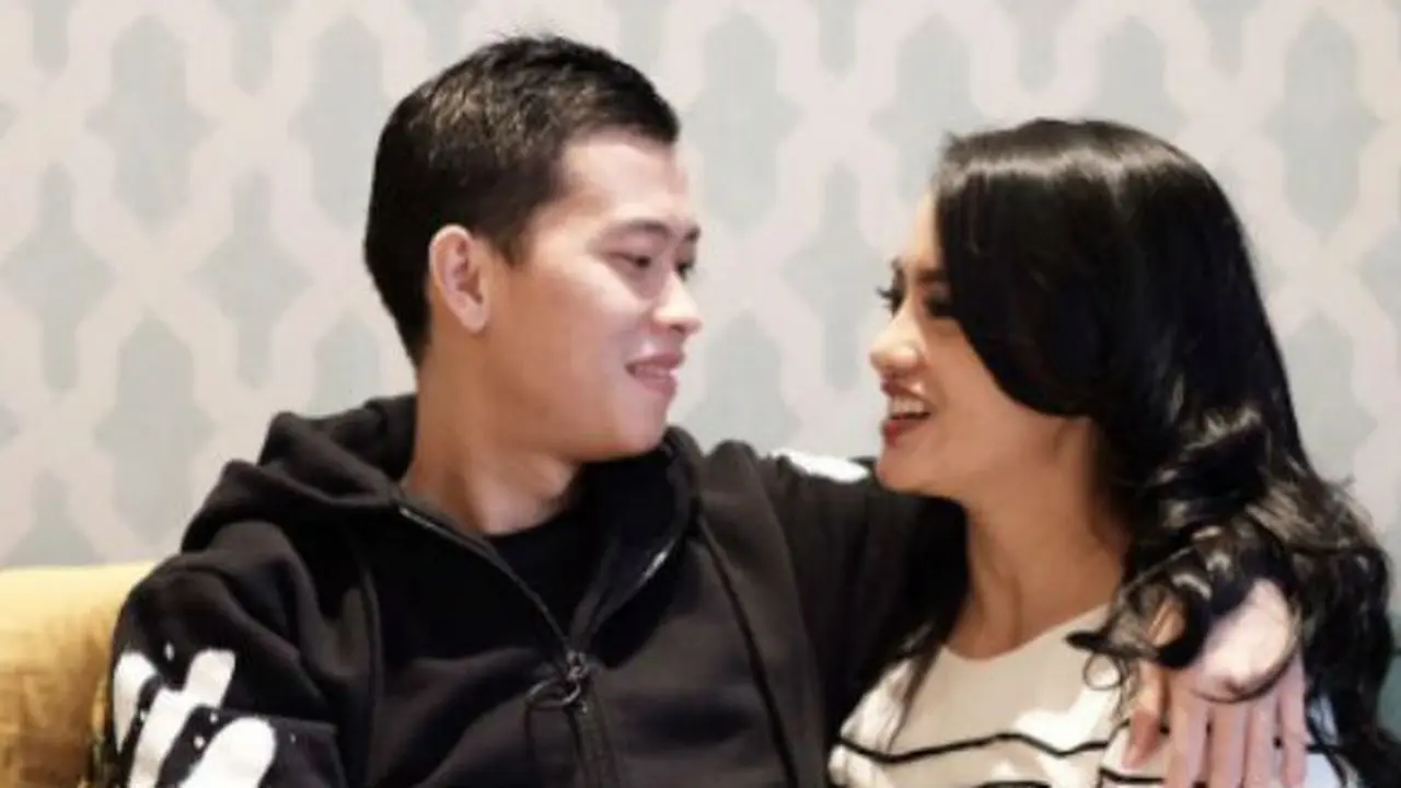 Ririn Ekawati dan suami/Instagram.