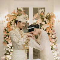 Tyas Mirasih resmi menikah hari Minggu (20/8/2023) dengan Tengku Tezi. [Foto: Instagram/morden.co]