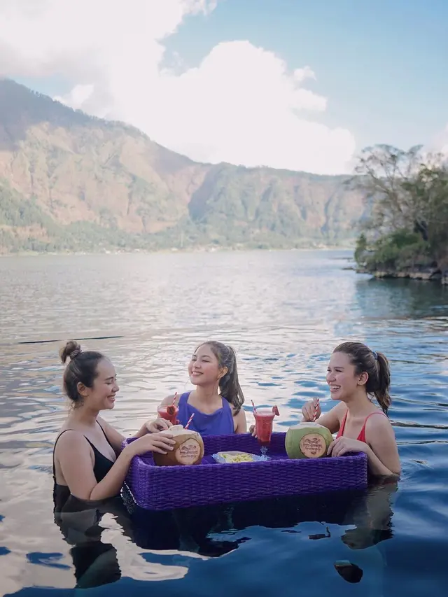 7 Momen Liburan Bareng Jessica Milla, Pamela Bowie dan Michelle Joan di Bali