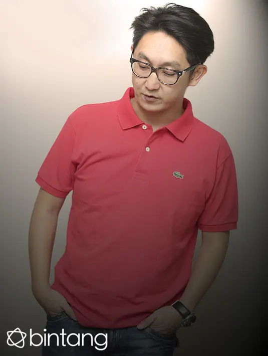 Beberapa film yang pernah disutradarai Awi diantaranya, Sumpah Pocong di Sekolah, Asmara Dua Diana, Simfoni Luar Biasa, Viva JKT48, Steet Society dan Bidadari Terakhir. Film ‘Badoet’ merupakan film horor keduanya. (Galih W. Satria/Bintang.com)