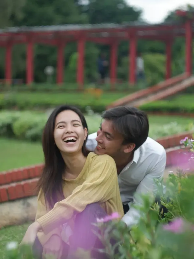 6 Potret Mesra Rendy Kjaernett dan Lady Nayoan, Sudah 9 Tahun Menikah