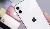 iPhone 11 Warna Putih yang Rilis di Tahun 2019 Lalu. (unsplash/Daniel Romero)