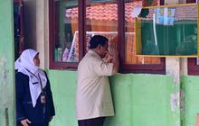 FOTO: Potret Cerianya Anak TK-SD di Jaktim Didatangi Prabowo, Saling Berebut Cium Tangan