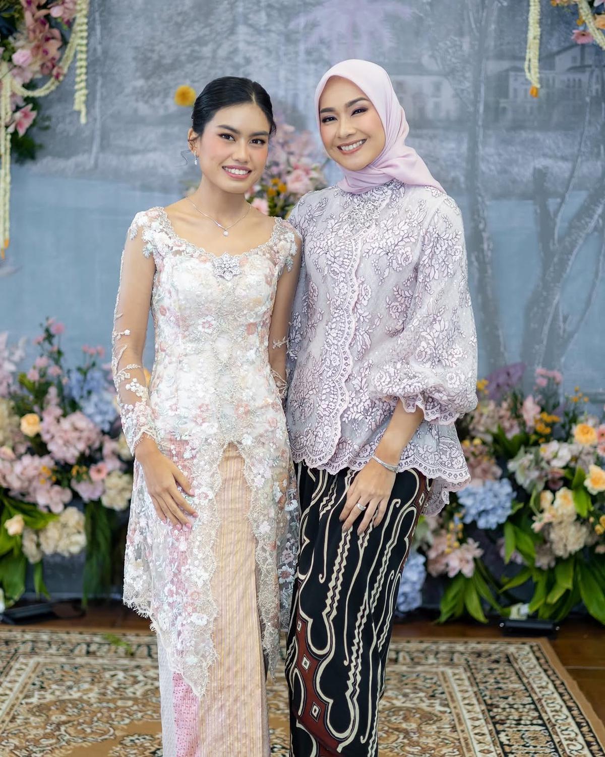 Model Kebaya yang Dipakai Namira Adjani Anak Sulung Alya Rohali saat Lamaran, Cantik dan Kalem
