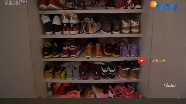 Koleksi Sepatu Denny Sumargo