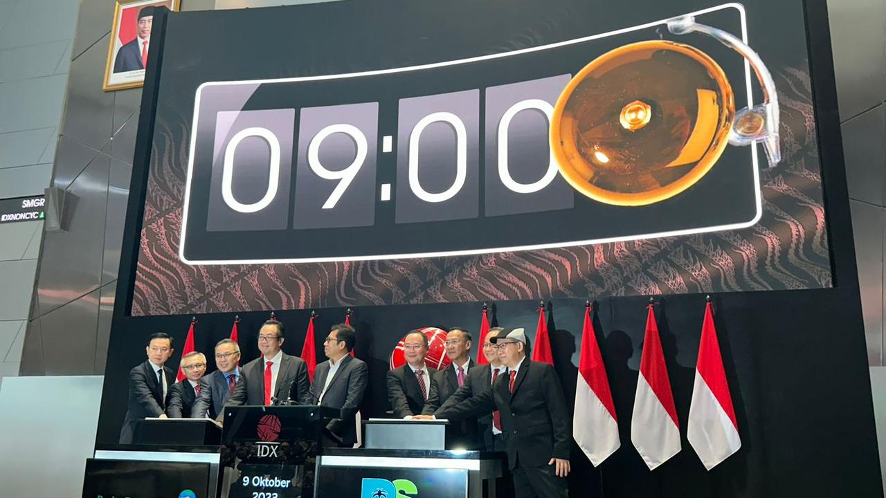 Pencatatan saham perdana PT Barito Renewables Energy Tbk (BREN) dan PT Pulau Subur Tbk (PTPS), Senin (9/10/2023). (Foto: Liputan6.com/Elga N)