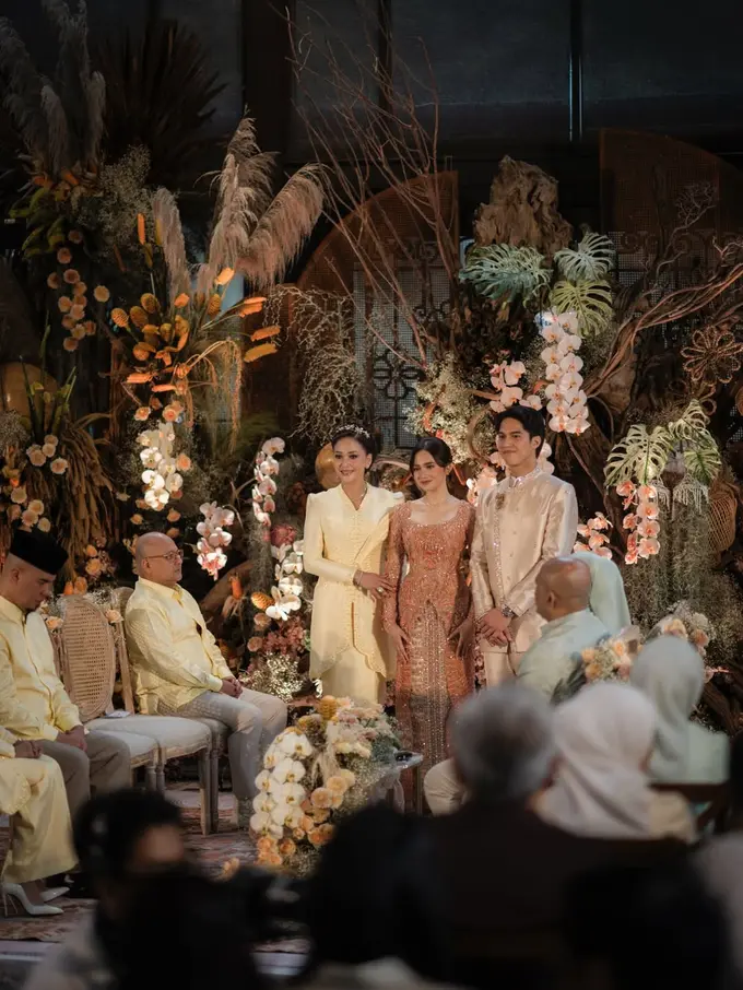 Gaya Para Mama El Rumi di Hari Lamaran,Maia Estianty dan Mulan Jameela Serasi Berkebaya Kuning