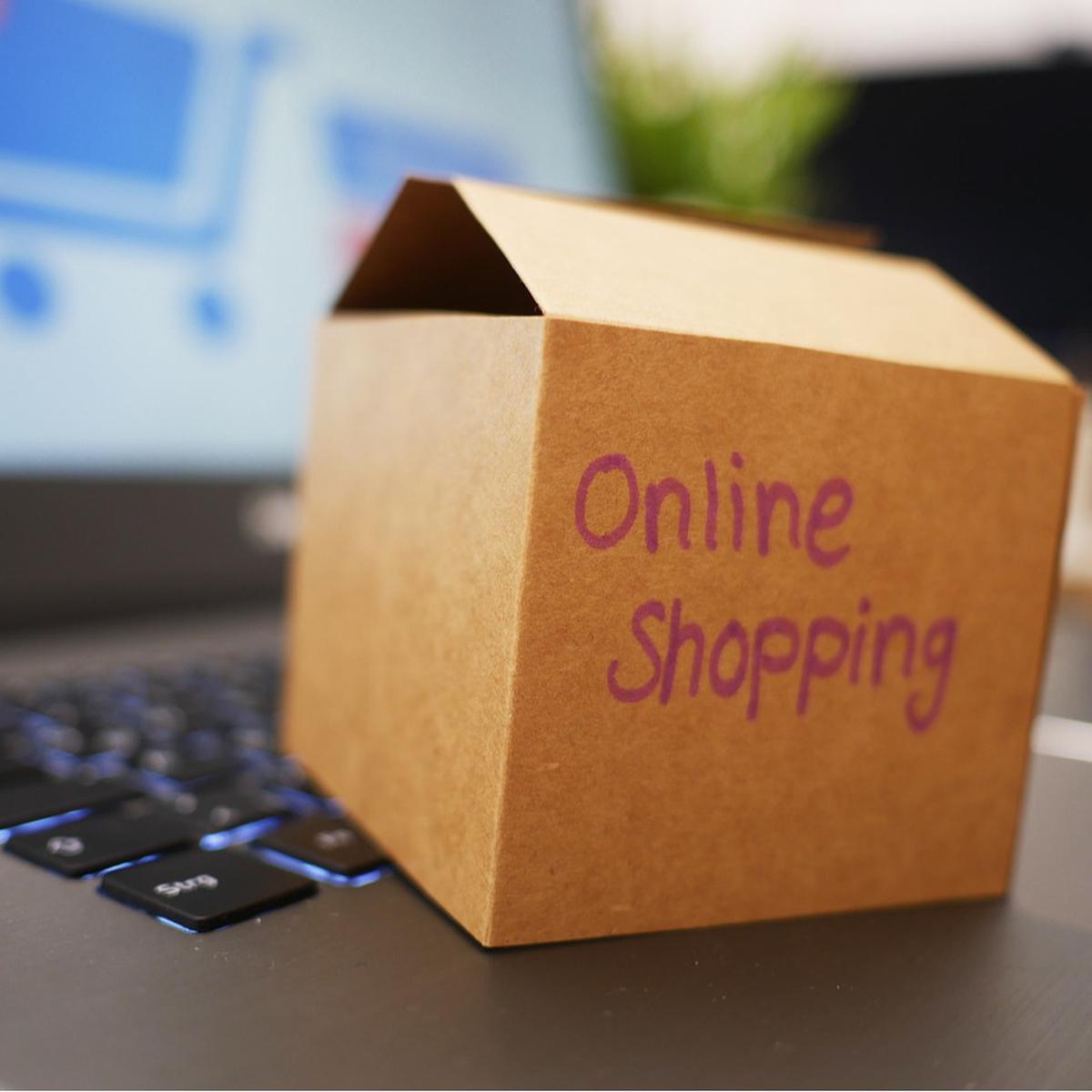 Ilustrasi Online Shopping
