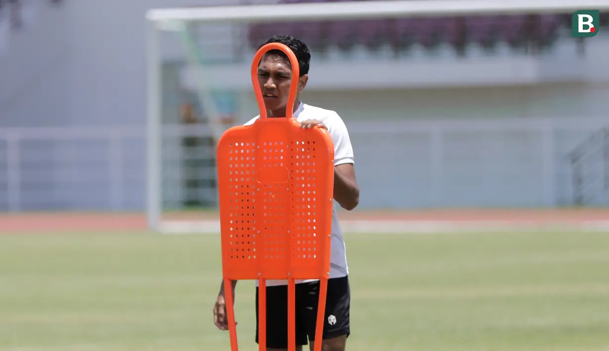 Sesi latihan Timnas Indonesia U-20 diikuti 22 pemain minus Cahya Supriadi yang masih dirawat di rumah sakit. Pelatih Shin Tae-yong menegaskan kondisi para pemainnya tidak ada yang bermasalah. (Bola.com/Ikhwan Yanuar)