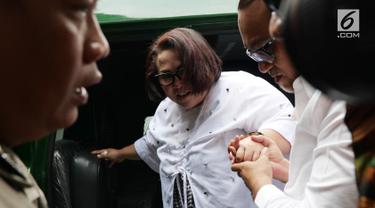 Nunung Srimulat dan July Jan Sambiran