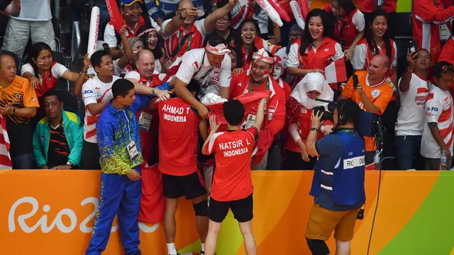 Ragam Ekspresi Suporter, Tontowi Ahmad dan Liliyana Natsir Usai Raih Emas Olimpiade