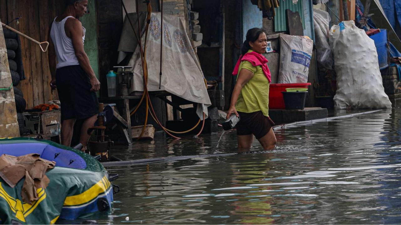 Banjir rob rendam Muara Baru