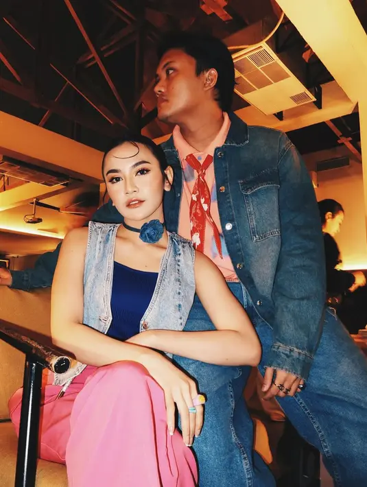 Rizky Febian dan Mahalini. [Foto: Instagram/rizkyfbian]