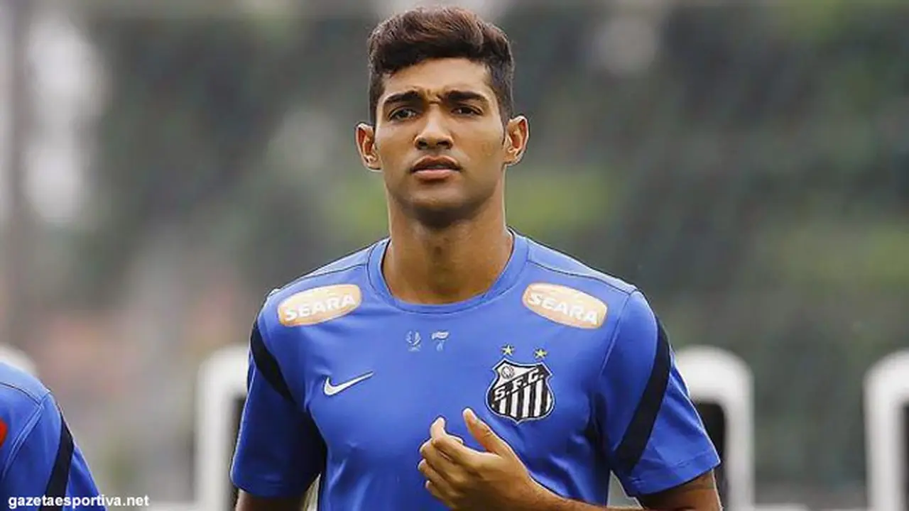 alan-santos-130822c.jpg