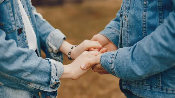 Ilustrasi pasangan cinta, romantis, kesetiaan