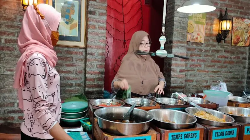 Cerita Pengelola Nasi Jamblang Pertama Cirebon Bertahan di Tengah Pandemi Covid-19