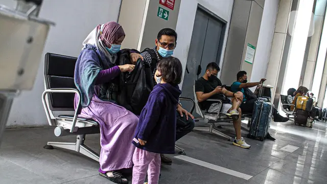 Stasiun BNI City Uji Coba Pelayanan Naik Turun Penumpang KRL