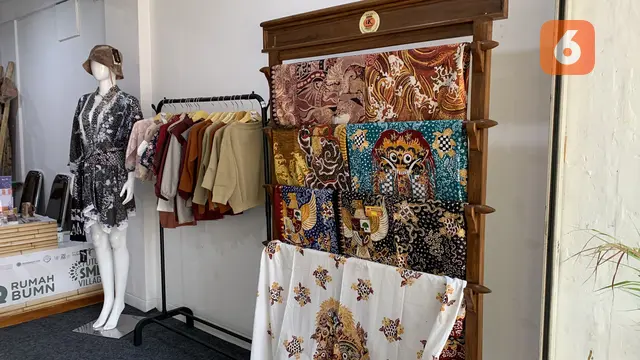 Rumah BUMN menjadi wadah bagi para pelaku UMKM lokal dan membantu membuka jalan untuk mempromosikannya ke pasar global lewat acara SMEs Future Village, side event G20 di Nusa Dua, Bali. (Liputan6.com/Benedikta Miranti)