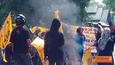 Citizen6, Sidrap: Aksi demo mahasiswa PMII memperingati Hari Anti Korupsi juga berlangsung di depan Kantor Kejaksaan Kabupaten Sidrap, Sulawesi Selatan. (Pengirim: Abdi Mantaring)