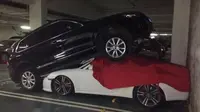 Salah Injak Pedal, Perempuan Ini Bikin Ringsek Porsche 911