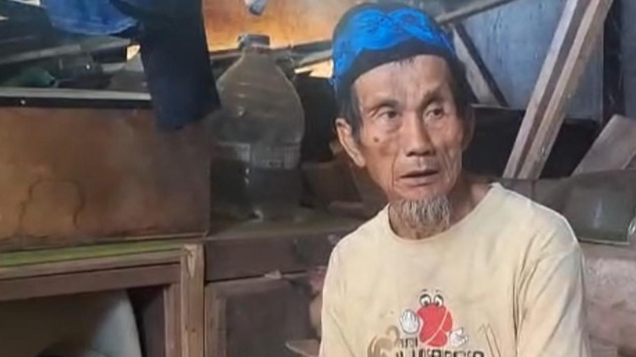 Miris! Kisah Kakek Miskin Ditinggal Keluarga kini Berjuang Sebatang Kara di Gubuk Reyot Tangerang