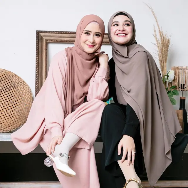 Berawal dari Sinetron, Ini 6 Potret Persahabatan Shireen Sungkar dan Ryana Dea
