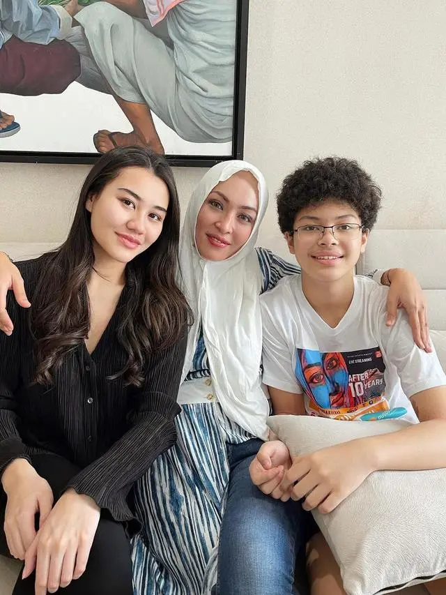 Lama Tak Bertemu, Ini 6 Momen Kebersamaan Aaliyah Masaid dan Angelina Sondakh