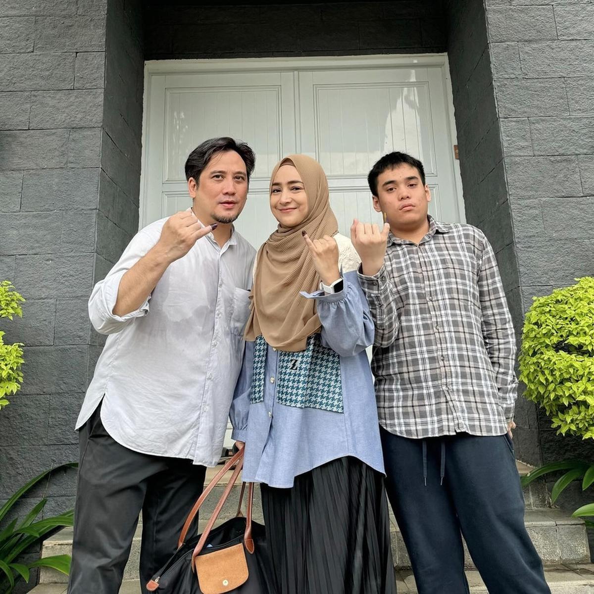 Cindy dan Firman mengajukan permanent residence ke Kanada dan prosesnya cukup lama.&nbsp;