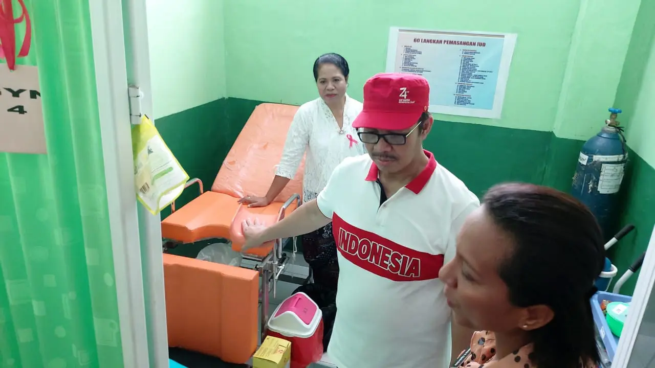 Kepala BKKBN, Kepala Badan Kependudukan dan Keluarga Berencana Nasional, Hasto Wardoyo, Alat Kontrasepsi, Maumere