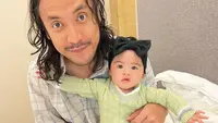Potret Marcello bersama buah hatinya (Sumber: Instagram/@marcello_tahitoe)