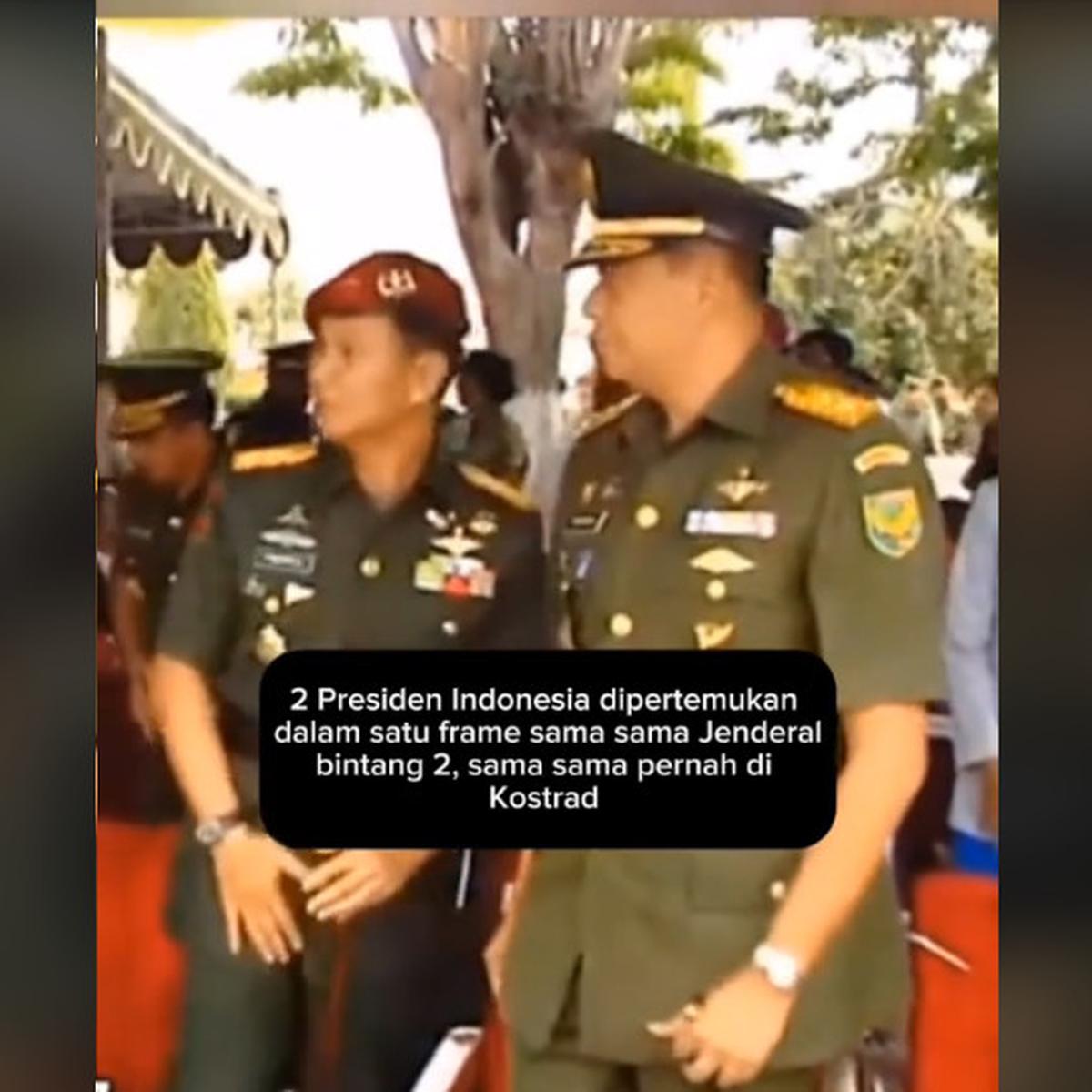 Momen Lawas Prabowo & SBY Ngobrol Serius, Sama-Sama Berseragam Jenderal TNI Bintang 2 & Pegang Tongkat Komando