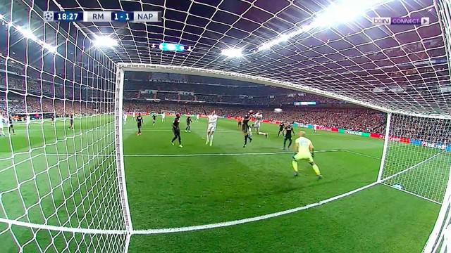 Video highlights Real Madrid vs Napoli di leg pertama 16 besar Liga Champions, Kamis (16/2/2017). This video presented by Ballball.