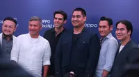 Menpora Dito berfoto bareng dengan Kaka (dok OPPO Indonesia)