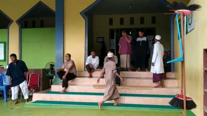 Aktivitas di Pondok Pesantren Ihya' Assunnah Kolaka,Jumat (10/1/2020).(Liputan6.com/Ahmad Akbar Fua)