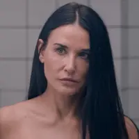 Demi Moore dalam film The Substance (YouTube)