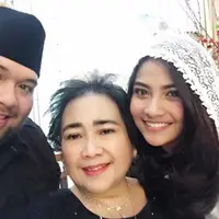Vanessa Angel, Rachmawati Soekarnoputri, dan Didi Mahardika (Instagram/@vanessaangelofficial)