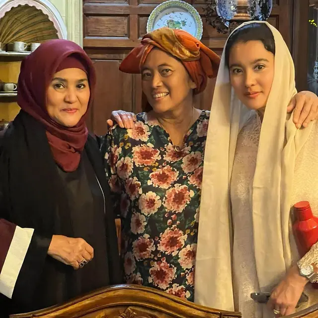 8 Momen Seru Marcella Zalianty Jalani Buka Puasa Bareng Artis Senior