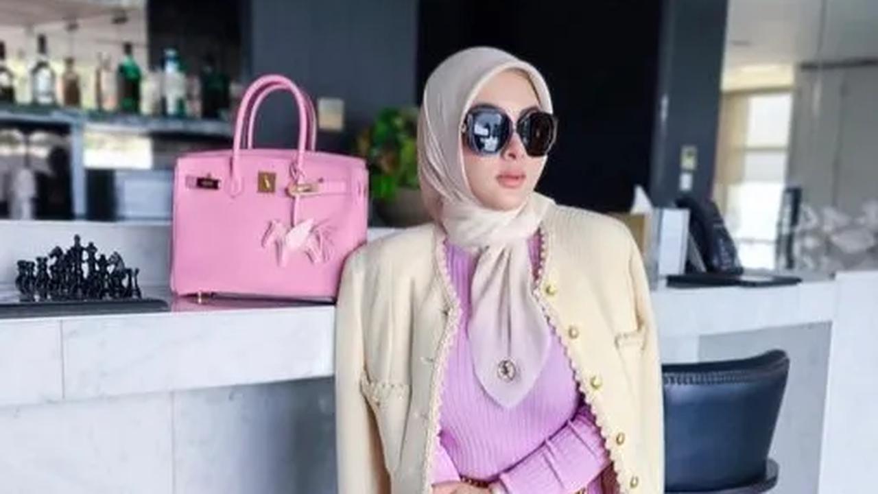 Deretan Gaya Syahrini dengan Barang Branded, Terbaru Tenteng Tas Harga Setengah Miliar