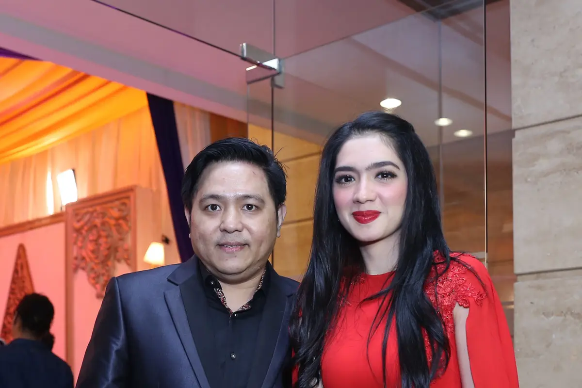 [Bintang] Angel karamoy dan Steven Rumangkang