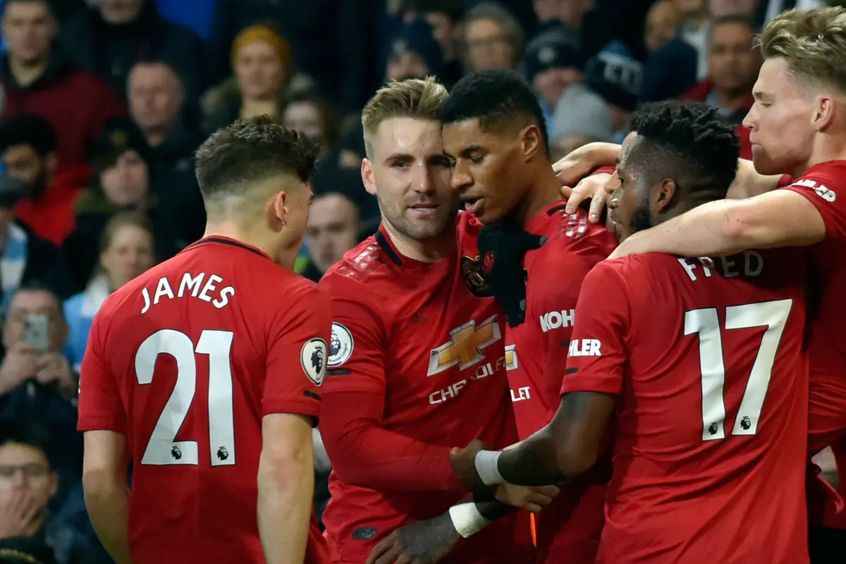 MU Bungkam Manchester City 2-1 di Etihad Stadium