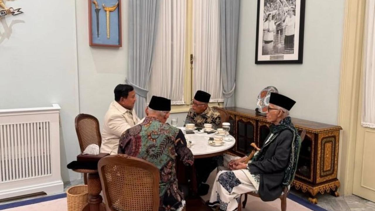 Prabowo Bahas Geopolitik Teluk dengan Tokoh Ormas Islam di Istana