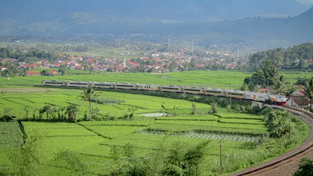 PT Kereta Api Indonesia (Persero) atau KAI