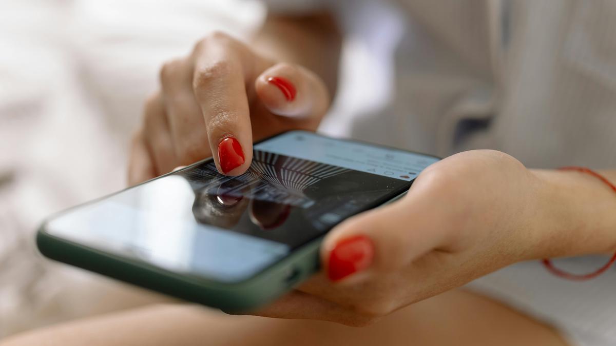 Dijamin Efektif, Begini Cara Mengurangi Waktu Scrolling Ponsel Anda dengan Trik Jenius