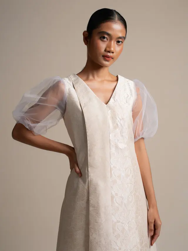 Dress Batik Brokat Lengan Puff Transparan Tulle