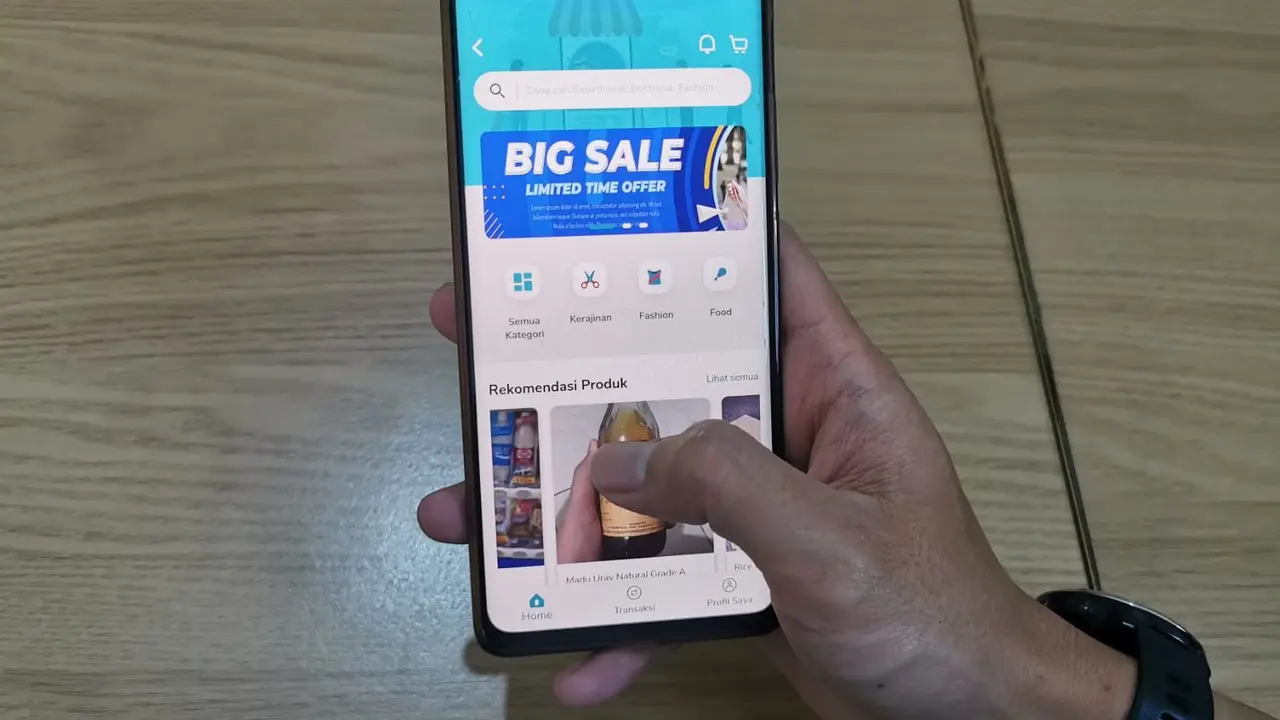 Ditur marketplace di PLN Mobile untuk memudahkan para pengusaha mikro binaan PLN promosikan produk. (Dok PLN)
