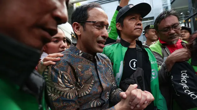 Air Mata Nadiem Pecah Usai Divonis 10 Tahun Penjara
