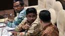 Dirjen Otda Kemendagri Sumarsono (tengah) saat mengikuti Rapat Dengar Pendapat (RDP) dengan Komisi II DPR RI dan Komite I DPD RI di Jakarta, (26/2). Rapat tersebut membahas RPP Desertada dan Penataan Daerah. (Liputan6.com/JohanTallo)