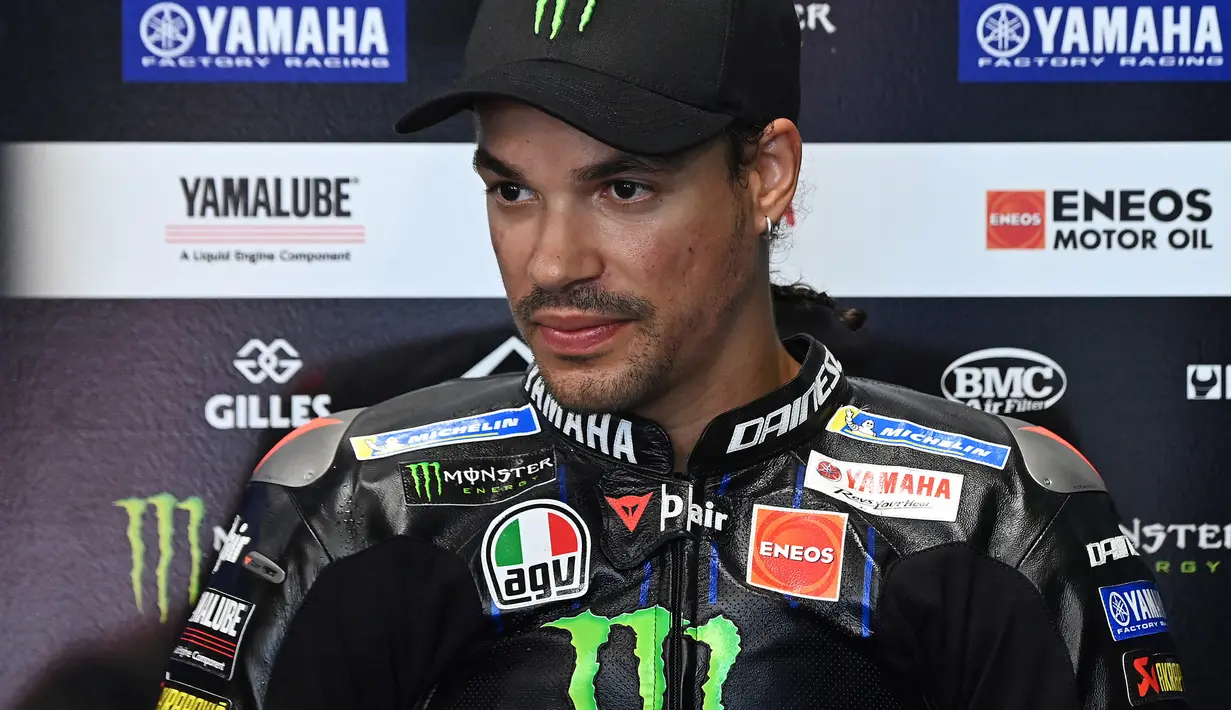 Pembalap tim Monster Energy Yamaha, Franco Morbidelli harus absen panjang pada musim lalu usai mengalami cedera parah. Hal tersebut membuatnya tampil kurang kompetitif. Namun, usai menyelesaikan tes pramusim, ia mulai kembali menemukan rasa percaya dirinya. (AFP/Andreas Solaro)