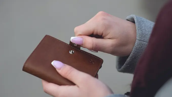 Makna Di Balik Mimpi Menemukan Dompet Hilang